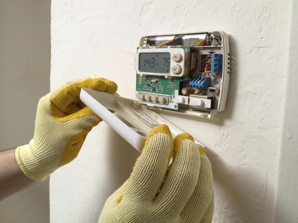 Thermostat Repair in Dubai